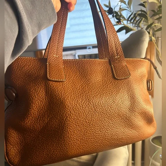 LANCEL SHOULDER BAG
BROWN SILVER
HARDWARE - Picture 5 of 14